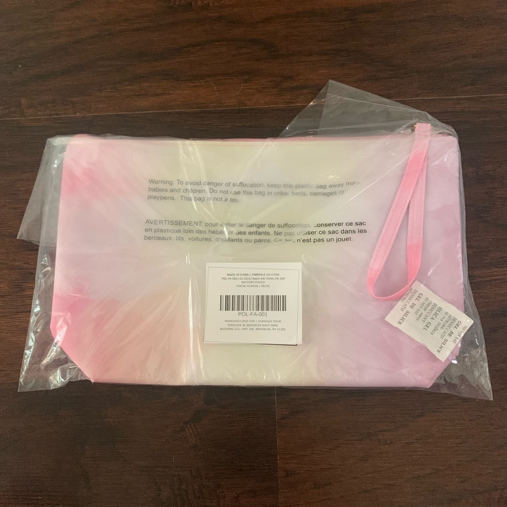 NWT Poolside FabFitFun Water Resistant Pouch - Picture 2 of 2